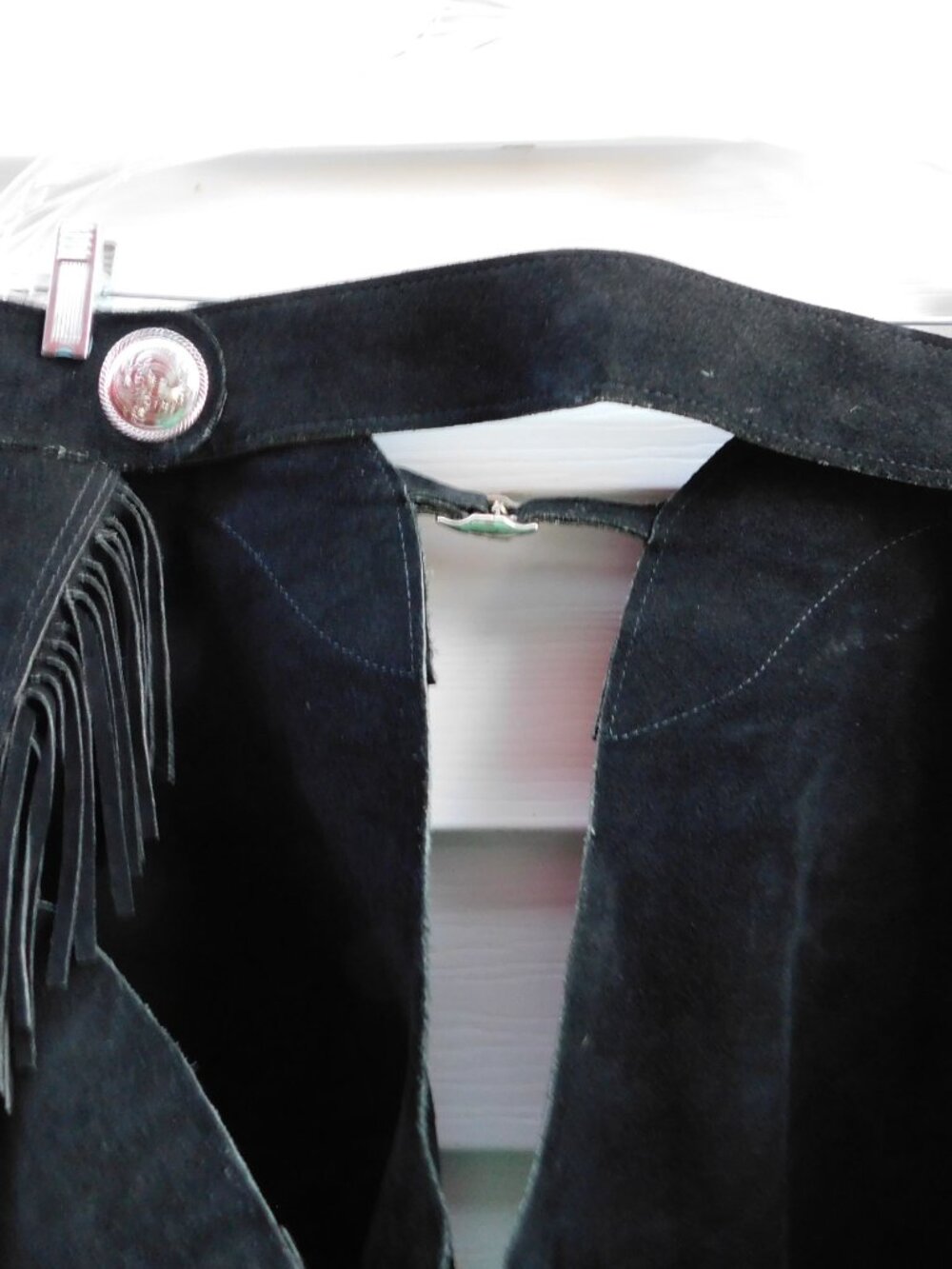 USA Made Black Suede Fringed Leather Western Chaps for Rodeo / Horseback Riding - Picture 5 of 8